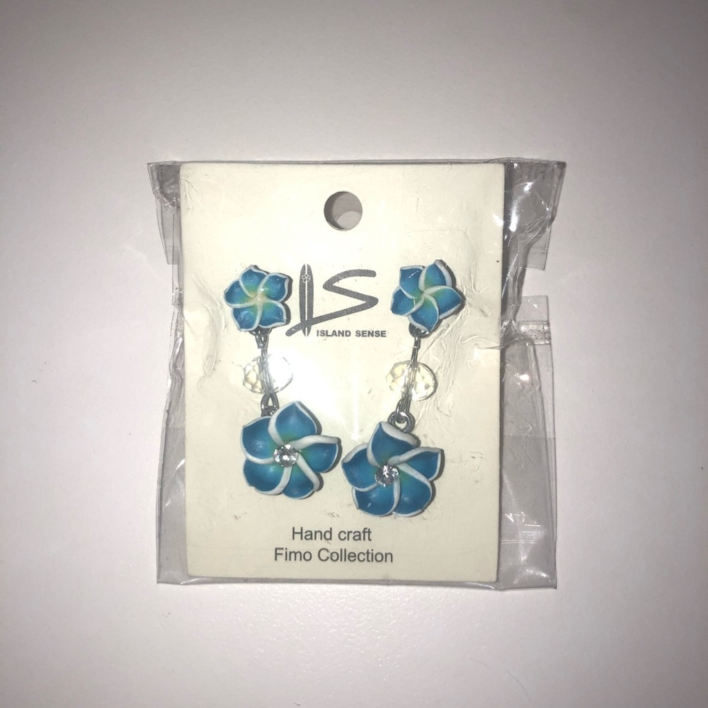Plumeria Earrings!🌺